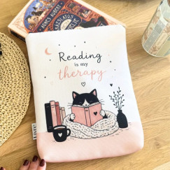 Reading is my therapy k�nyvtok