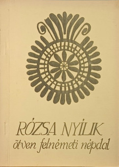 Rózsa nyílik