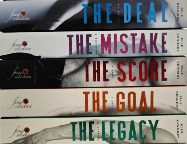 Elle Kennedy - Off Campus 1-5 / The Deal - Az üzlet / The mistake - A baklövés / The Score - A pont / The goal - A cél / The legacy - Az örökség