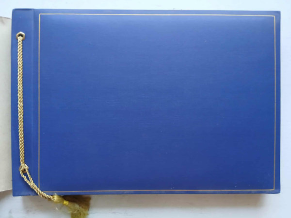 �res �jszer� fot�album