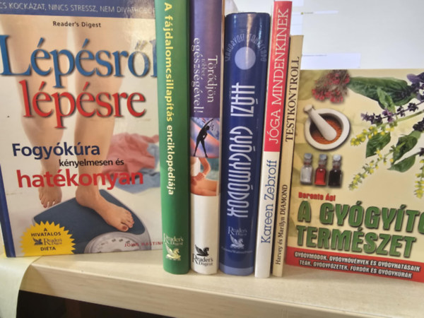 Reader's Digest Association, Kareen Zebroff, Harvey �s Marilyn Diamond, Berente �gi - 7db eg�szs�ges �letm�d k�tet, K�NYVMENT� AJ�NLAT: Fogy�k�ra k�nyelmesen �s hat�konyan+ A f�jdalomcsillap�t�s enciklop�di�ja+ T�r�dj�n t�bbet eg�szs�g�vel+ H�zi gy�gym�dok+ J�ga mindenkinek+ Testkontroll+ A gy�gy�t� ter
