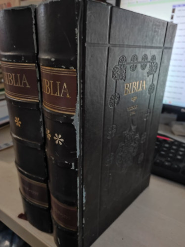 K�rolyi G�sp�r ford. - Biblia I-II. - Vizsoly 1590