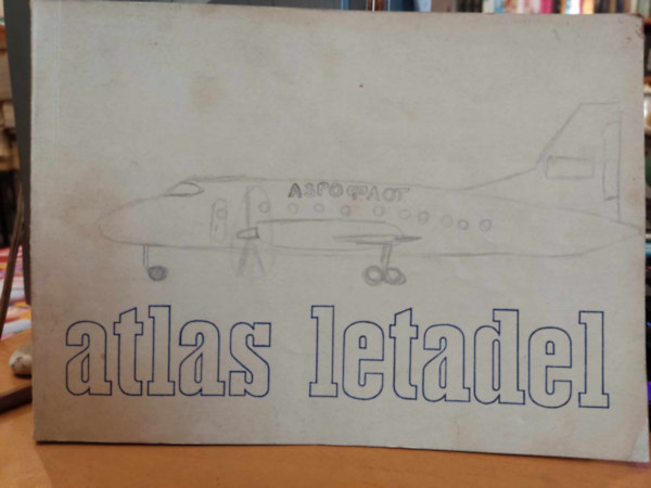 V�clav Nemecek - Atlas letadel - Dvoumotorov� p�stov� dopravn� letadla