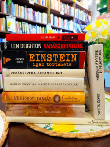 Mészöly Dezső, Nemeskürty István, Vekerdy Tamás, Marian Brandys, Zimányi Vera, Jürgen Neffe, Len Deighton, Bihari,Bíró,Lengyel,Király Szentesi György - Történelem, művelődéstörténet könyvcsomag 9 darabos KÖNYVMENTŐ AJÁNLAT: Katonai repülőgépek és helikopterek, VIII. Henrik udvarában, Mi magyarok, Családom történeteiből, Napóleon és a lengyelek, Lepanto 1571, Albert Einstein iga