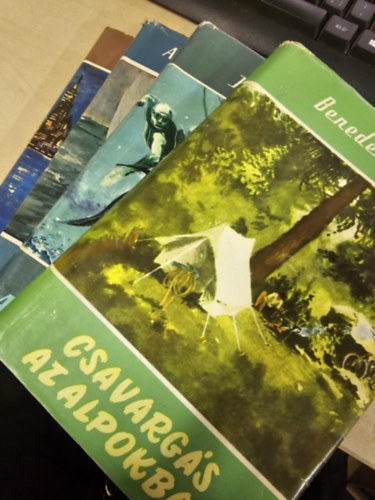 Benedek Istv�n, Hans Hass, Alain Bombard, Georges Blond - Csavarg�sok az Alpokban+ Vad�szok a tenger m�ly�n+ �nk�ntes haj�t�r�tt+ Egy francia h�zasp�r Amerik�ban (4 k�tet egy�tt)