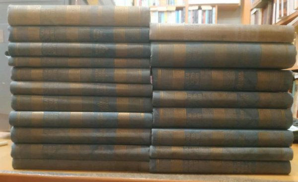 J�kai M�r - 19 db J�kai M�r �sszes  m�vei: Elbesz�l�sek I.; Eny�m, tied, �v� I-II., A damokosok; Fekete gy�m�ntok I-II., Az el�tkozott csal�d; A h�rom m�rv�nyfej; Egy magyar n�bob I-II.; �reg ember nem v�n ember