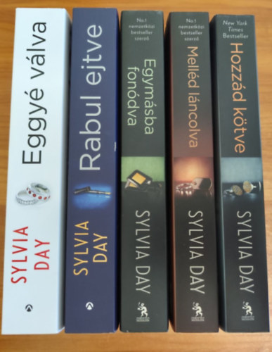 Sylvia Day - Crossfire sorozat 1-5. (Hozz�d k�tve, Mell�d l�ncolva, Egym�sba fon�dva, Rabul ejtve, Eggy� v�lva)