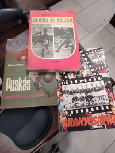 Bocs�k Mikl�s; H�mori Tibor; Sur�nyi Andr�s - Hern�di Mikl�s - 3db focis k�nyv. Bocs�k Mikl�s: Kocsis �s Czibor; H�mori Tibor: Pusk�s - Legenda �s val�s�g; Sur�nyi Andr�s - Hern�di Mikl�s: Aranycsapat