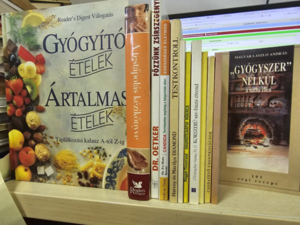 Magyar L�szl� Andr�s, Bernard A. Dr. Baker, Christopher Vasey, Maggie Tisserand, Sztojnev, A.-Ikonomov, O., Harvey & Marilyn Diamond, Eva-Maria dr. Kraske, Dr. Oetker, Reader's Digest Kiad� Kft. - 12db-os eg�szs�g csomag, K�NYVMENT� AJ�NLAT: Gy�gyszer n�lk�l a n�tha ellen+ A migr�nek �s fejf�j�sok gy�gy�that�k+ Csodatev� csontkov�csok+ Dr. Term�szet+ Korszer� sav-b�zis �trend+ Aromater�pia n�knek+ Bioritmusok+ Testkontr