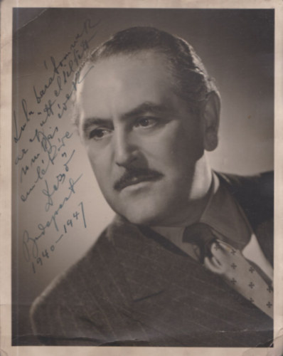 Ernster Dezs� (1891-1981) opera�nekes dedik�lt fot�ja (20x25 cm)