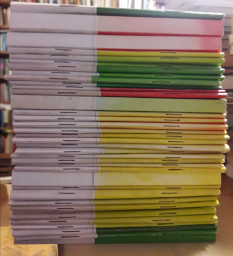 35 db Populart: Robinson Crusoe, A tapasztal�s dalai, Ballad�s dalok, Sz�p magyar kom�dia, Lear kir�ly, Hamlet, Romeo �s J�lia, Harm�nia �s �let�r�m, Hist�ri�s �nekek, Humanist�k �s pr�dik�torok, A magyarok cselekedetei, Isten rabj