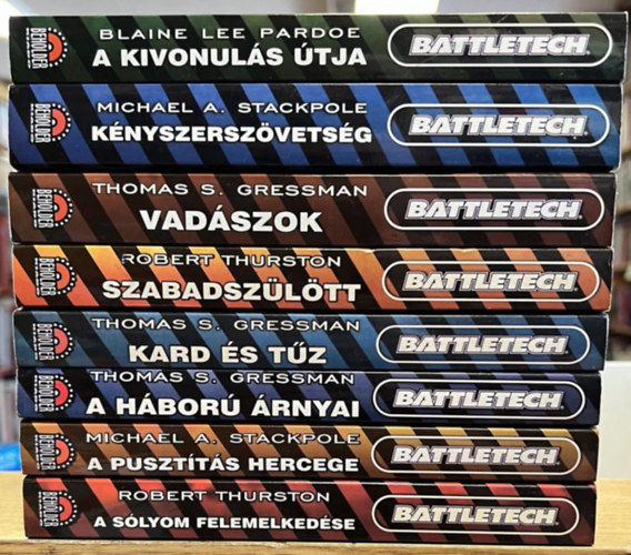 Michael A. Stackpole, Thomas S. Gressman, Robert Thurston Blaine Lee Pardoe - Battletech - A klnok alkonya I-VIII.