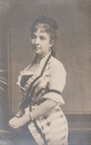 Prielle Kornélia színésznő (képeslap)