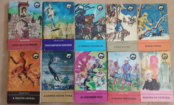 Kszegi Imre, Hegeds Gza, Dienes Andrs, Mndy Ivn, Fldes Pter, Szentivnyi Jen, Fehr Tibor, Jules Verne Balogh Bni - (10 db) Delfin ifjsgi knyvcsomag: Szpen szll slyommadr / sszkomfortos Robinson / Az erdntli veszedelem / Farkasles / Robin Hood / A delfin lovasa / A grg glya titka / Az ezskard vitz / A flhold rnykban / Dokt