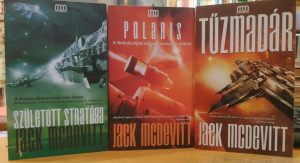 Jack McDevitt - 3 db Jack McDevitt: Sz�letett strat�ga + Polaris + T�zmad�r