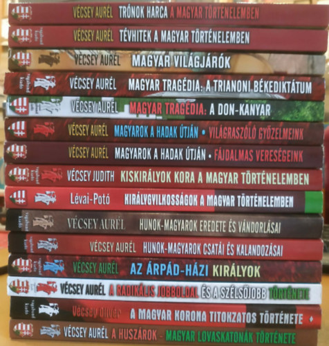 V�csey Aur�l - 15 db V�csey Aur�l: A husz�rok; A magyar korona titokzatos t�rt�nete; A radik�lis jobboldal �s a sz�ls�jobb t�rt�nete Magyarorsz�gon; Az �rp�d-h�zi kir�lyok; Hunok-magyarok csat�i �s kalandoz�sai; Hunok-magyarok eredete �s v�ndor