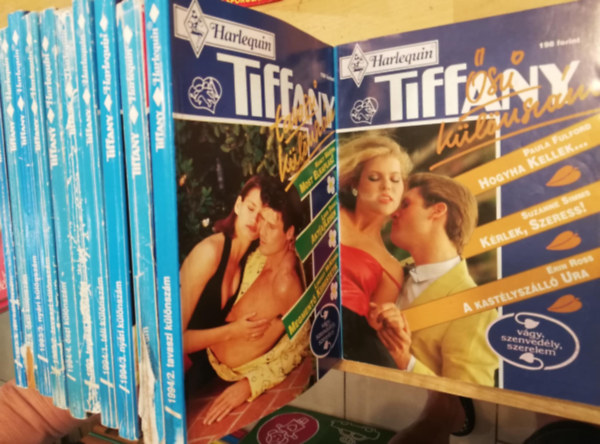 11 db Tiffany romantikus f�zet k�l�nsz�m