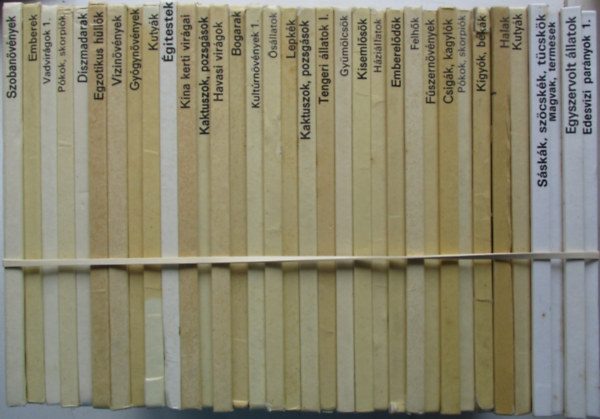 34 db B�v�r zsebk�nyvek sorozatb�l (Szoban�v�nyek, Emberek, Vadvir�gok 1., V�zin�v�nyek, Gy�gyn�v�nyek, Felh�k, stb...)
