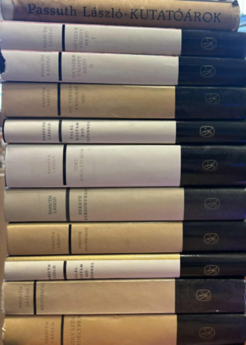 Passuth L�szl� - 11 db Passuth L�szl� k�tet