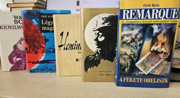 Eric Knight, Erich Maria Remarque, Ernest Hemingway, Walter Scott Henry James - 5 db-os K�NYVMENT� AJ�NLAT, sz�pirodalom: Egy h�lgy arck�pe+ L�gy h� magadhoz+ A fekete obeliszk+ Novell�k+ Kenilworth