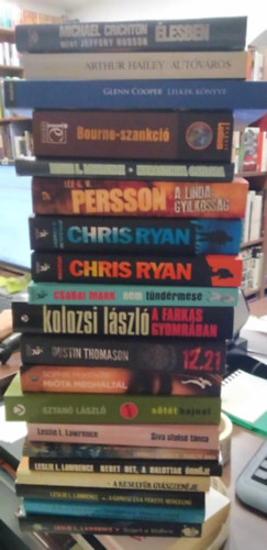 Michael Crichton, Arthur Hailey, Robert Ludlum, Leslie L. Lawrence, Chris Ryan Tbb szerz - 20 db krimi, knyvcsomag: Sziget a kdben+lesben+Bourne-szankci+Gyilkolni a cgrt+Mita meghaltl+