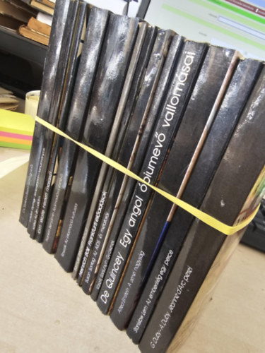 Dr. Lukács György, Franz Kafka, Tom Wolfe, Franklin Benjámin, Theodore Roszak, Samuel Beckett, Heinrich Böll, Susan Sontag, Vaszilij Szeljunyin, De Quincey, Alfred Einstein, S Cs. Szabó LÁszló - ---