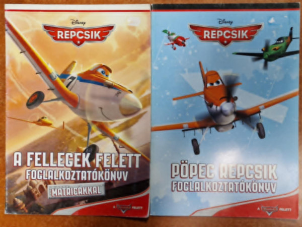 Walt Disney - 2db Disney Repcsik - A fellegek felett+ P�pec repcsik- Foglalkoztat�k�nyv matric�kkal