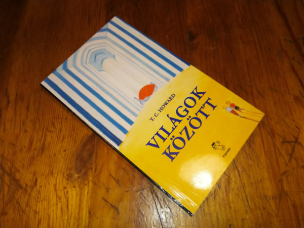 T. C. Howard - Világok között