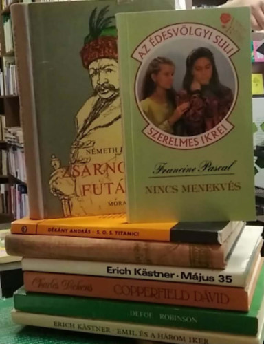 Erich K�stner, Defoe, Dickens, Jules Verne, N�meth Imre, Francine Pascal - 8 db-os K�NYVMENT� AJ�NLAT, ifj�s�gi: Emil �s a h�rom iker+ Robinson Crusoe+ Copperfield D�vid+ M�jus 35.+ Utaz�s a Holdba+ Zsarnokok fut�ra+ S.O.S. Titanic!+ Nincs menekv�s (�desv�lgyi suli szerelmes ikrei)