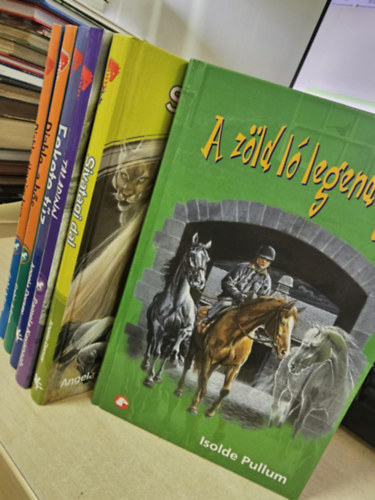 Angela Dorsey, Isolde Pullum Gabi Adam - 6db Pony Club kötet, KÖNYVMENTŐ AJÁNLAT: Diablo, álmaim lova+ Diablo, a hős+ Fekete tűz+ Taladinn+ Sivatagi dal+ A zöld ló legendája