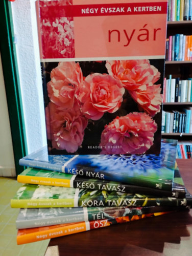 Ngy vszak a kertben knyvcsomag 6 darabos KNYVMENT AJNLAT: Nyr, Ks nyr, Ks tavasz, Kora tavasz, Tl , sz