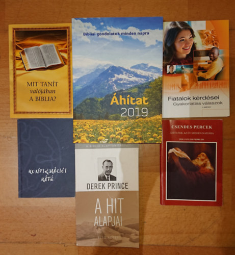 6 k�nyv kereszt�ny fiataloknak: Mit tan�t val�j�ban a Biblia? A hit alapjai, Fiatalok k�rd�sei - gyakorlatias v�laszokKonfirm�ci�i k�t�, �h�tat 2019