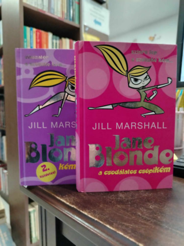Jill Marshall - Jane Blonde k�nyv 2 db egy�tt - 1. K�mkalamajka2. k�ldet�s,  2. a csod�latos cs�piK�M