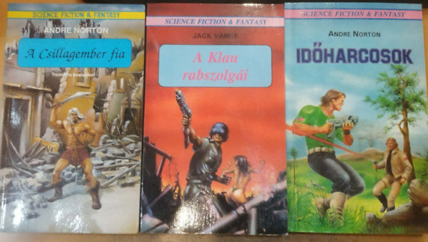 Jack Vance Andre Norton - 3 db Science Fiction & Fantasy: A Csillagember fia + A Klau rabszolg�i + Id�harcosok