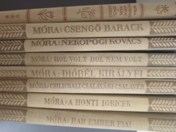 Móra Ferenc könyv egy csomagban 8db