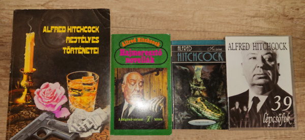 Alfred Hitchcock - 3 kötet Alfred Hitchcocktól ajándék DVD-vel: Alfred Hitchcock rejtélyes történetei, Hajmeressztő novellák, Síri üzenet + 39 lépcsőfok (DVD)