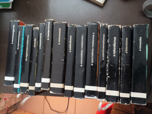 14db mvszeti knyv a Gondolat Kiadtl: