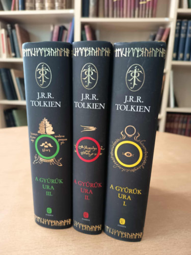 J. R. R. Tolkien - A Gyrk Ura I-III.