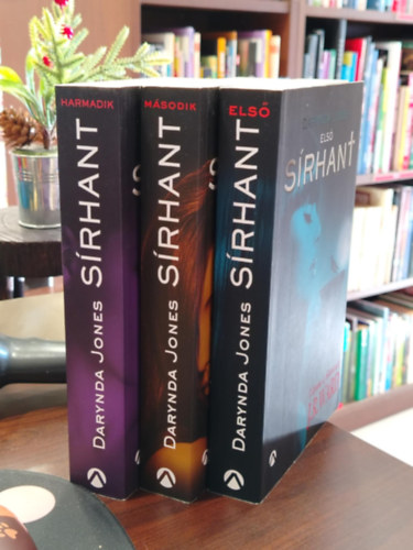 Darynda Jones - Charley Davidson sorozat 1-3. (Els� s�rhant, M�sodik s�rhant, Harmadik s�rhant)