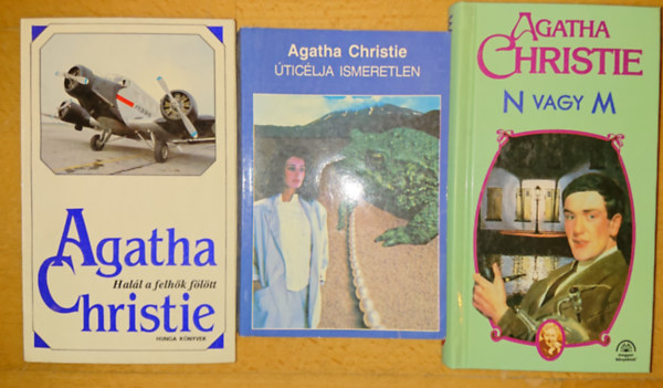 Agatha Christie - 3 db Agatha Christie krimi: N vagy M, Halála  felhők fölött, Úticélja ismeretlen