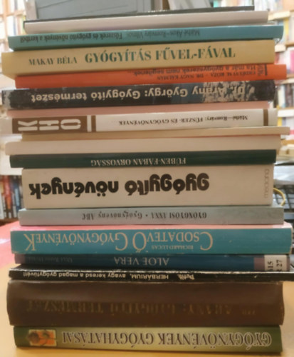 Julian Barnard, M�th� �kos-Romv�ry Vilmos, Dr. Arany Gy�rgy, ...�s m�g sokan m�sok Ol�h Andor - 19 db A term�szet patik�ja; H�zipatika gy�gyn�v�nyekb�l; L�lekgy�gy�szat term�szetes m�don; F�szerek �s gy�gy�t� n�v�nyek a kertb�l; Gy�gy�t� term�szet; Ha m�r a gy�gyszerek nem seg�tenek...; Gy�gy�t�s f�vel-f�val; F�
