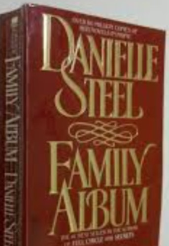 Danielle Steel - Family album