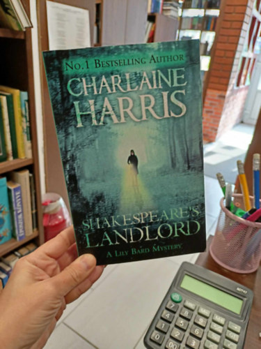 Charlaine Harris - Shakespeare's Landlord