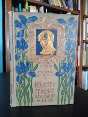 Szerz� K�lcsey Ferencz Szerkeszt� Rad� Antal Jancs� Benedek - K�lcsey Ferencz v�logatott munk�i    - Aranyozott, sz�nezett kiad�i eg�sz v�szonk�t�s, Fekete-feh�r illusztr�ci�kkal. Nyomatott Wodianer F. �s Fiain�l, Budapest. Saj�t k�ppel.