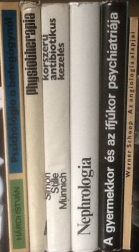 6 db orvosi k�nyv: Hardi I.:Pszichol�gia a beteg�gyn�l+Bozs�ky S.-Ir�nyi J.(szerk.):Physiotherapia+Simon-Stille-M�nnich:Korszer� antibiotikus kezel�s+Balogh-Petr�nyi-R�nyi-V�mos:Nephrologia+B�sz�rm�nyi-Brunecker:A gyermekkor �s az ifj