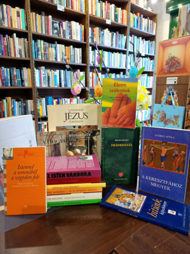 Bul�nyi Gy�rgy, Mesk� Zsolt , Henri P. Boulad S.J., Gy�rgy Attila, Fa�ghy Rich�rd, Csengei �gota, Dr Vas Istv�n (szerk.), Belon Gell�rt, Mansfield Gallagher Patti, M�sz�ros Istv�n (szerk.) - Vall�s k�nyvcsomag 14 darabos K�NYVMENT� AJ�NLAT: A n�z�reti J�zus t�rt�nete, J�szolba fektett�k, A mi arcaink - Szerzetesi hitvall�s, Im�dkozz�l, Az �j P�nk�sd kezdete, Er�s�tsd testv�reidet! - Magyar vonatkoz�s� p�pai �zene