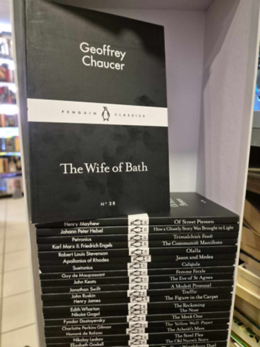 Petronius, Marx, Swift, Nikolaj Gogol, Dostoyevsky, Elizabeth Gaskell, Charles Dickens, Anton Chekov, Jane Austen, Vasari, Sappho, H.G: WELLS, Turgenev, Homer, Chopin, Oscar Wilde, Lev Tolstoy, Hebel - 50 db. Little Black Classics Caligula, Femme Fatale, Caligula, The Meek One, The Beautifull Cassandra, Come Close, Socrates Defence, Circe and the Cyclops, Il Duro, A slip under the Microscope