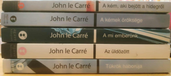 John le Carré - 5 db John Le Carré: A kém, aki bejött a hidegről + A kémek öröksége + A mi emberünk + Az üldözött + Tükrök háborúja