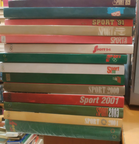 Magyar Olimpiai Bizotts�g - 14 db Sport �vk�nyv, nagyalak� (�vsz�mok a term�klapon)