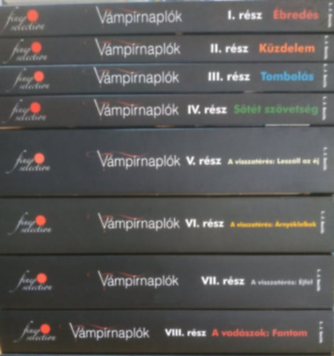 L.J. Smith - Vámpírnaplók 1-8. (I-VIII)